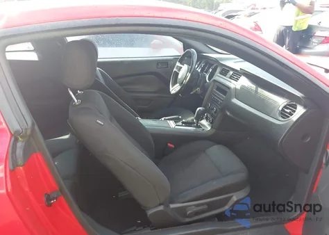 2014 Ford Mustang V6 from USA, damaged, VIN 1ZVBP8AM8E5272193